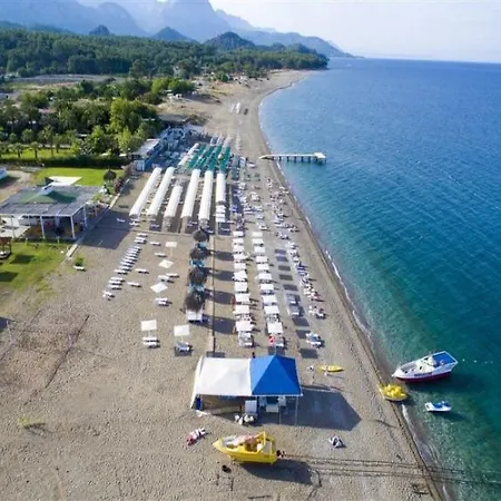 Hotel Magic Dream Park 4*